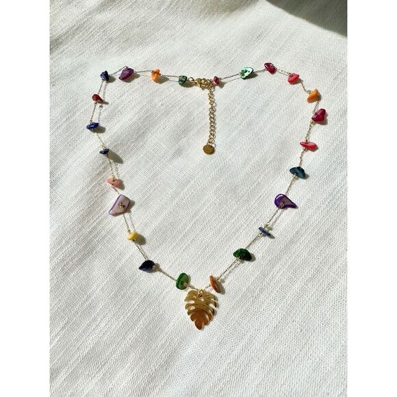 Multicolor stone palm leaf summertime Bohemian necklace  - Picture 3 of 6